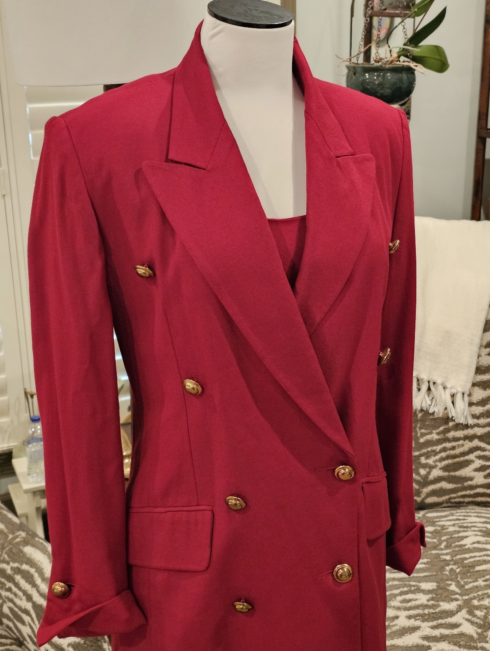 NWT The Limited Vintage Womens Crimson Dress Suit Small/8